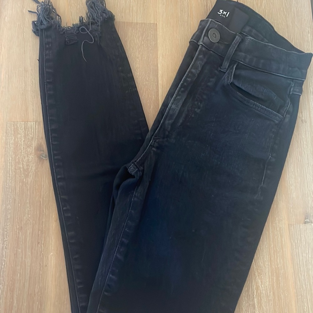 3x1 HIGH RISE BLACK RAW HEM JEANS